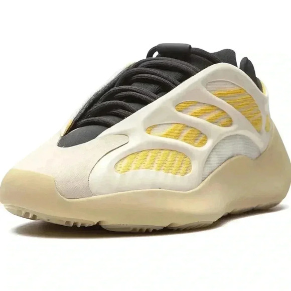 Adidas Yeezy 700 V3 "Safflower"APE 779001 
#126401668 Men's 10 US KANYE WEST - Picture 4 of 16
